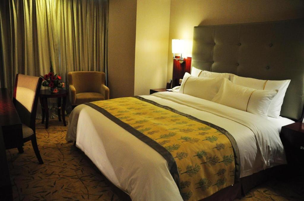 Wyndham Hotel Xian Екстер'єр фото